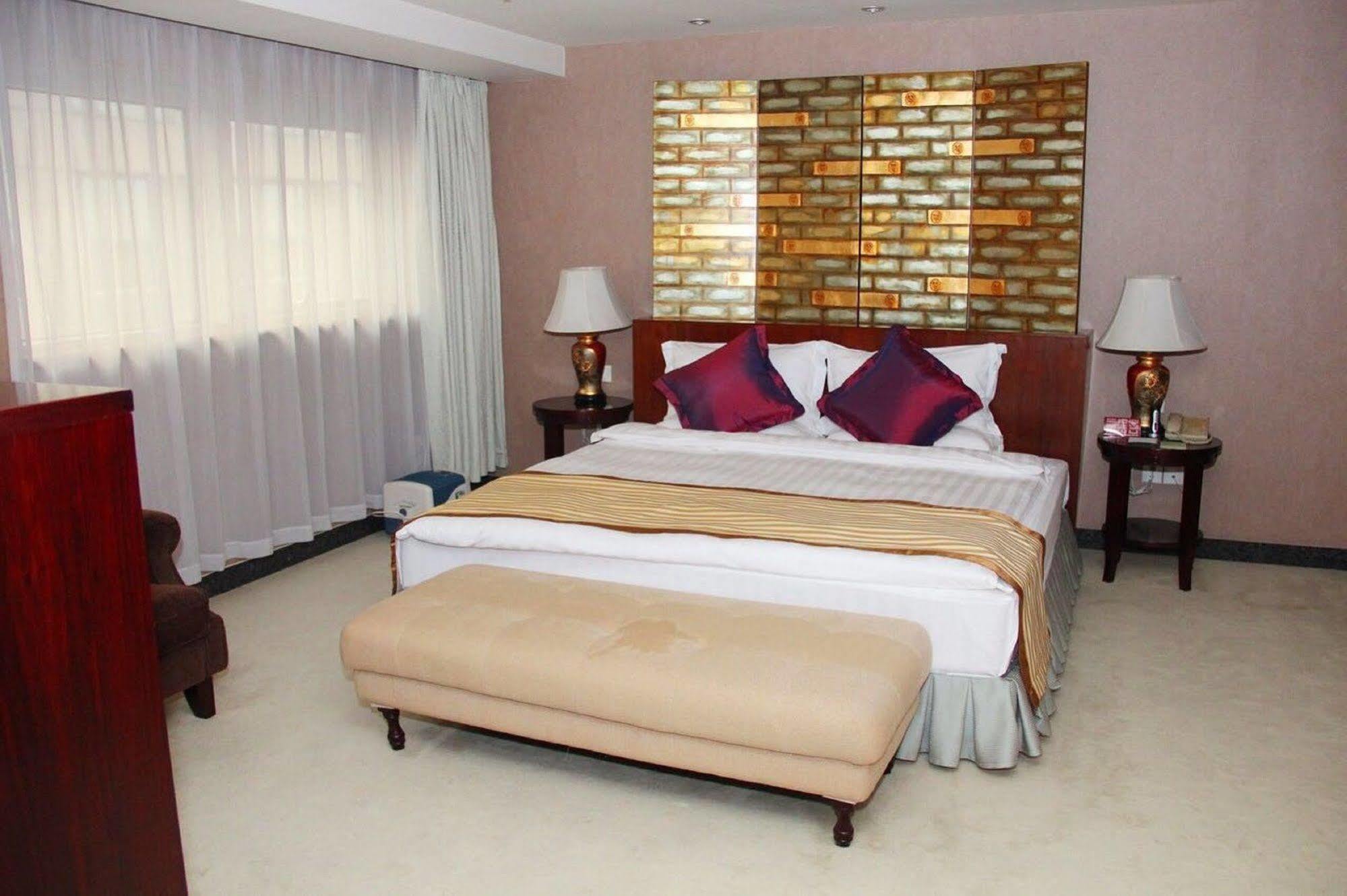 Hotel The North Garden 4*